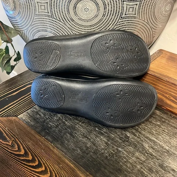 Alegria Silver Grey Buckle Shoes size 40 - Picture 6 of 10